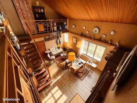 maison de ville 5 pièces 147 m²