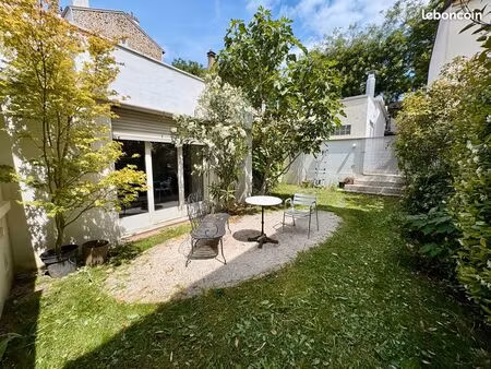 maison de ville avec jardin sans vis-à-vis proche rer