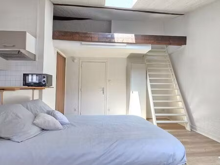 ? grand studio (28m²) centre