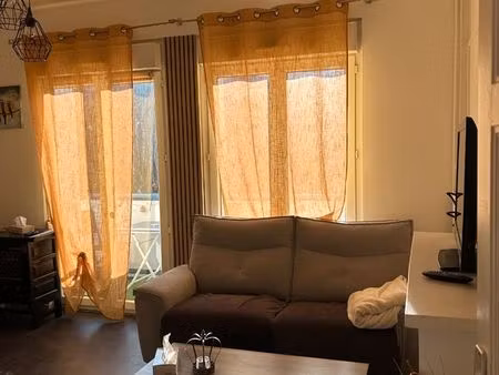 appartement à grand -charmont