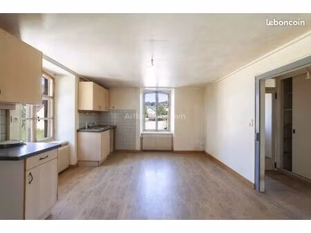 appartement 3 pièces 96 m²