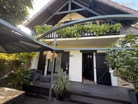 maison 6 pièces 100 m²