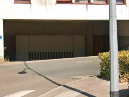 place de parking en sous terrain