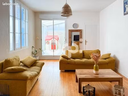 appartement 6 pièces 152 m²