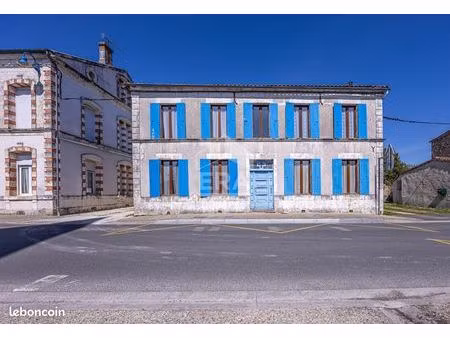 maison 8 pièces 202 m²