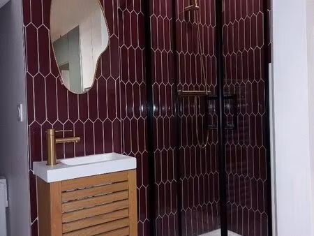 location studio meublé