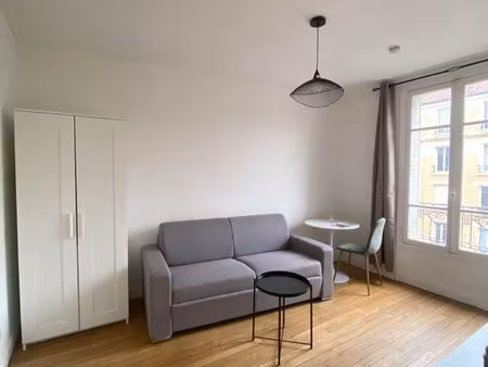 studio lumineux 18 m² - refait à neuf