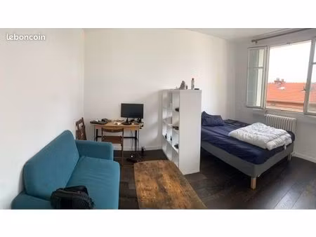 loue studio 30m2 - rénové - colombes les vallees