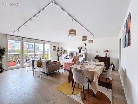 appartement duplex 110 m² avec terrasses et parkings