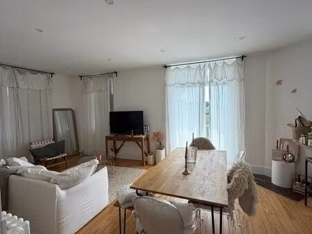 appartement t3 de charme 73 m² – garage  cave  balcon – quartier hôpital à périgueux
