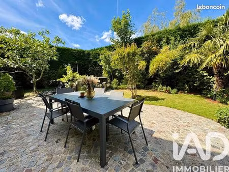 maison 7 pièces 165 m²