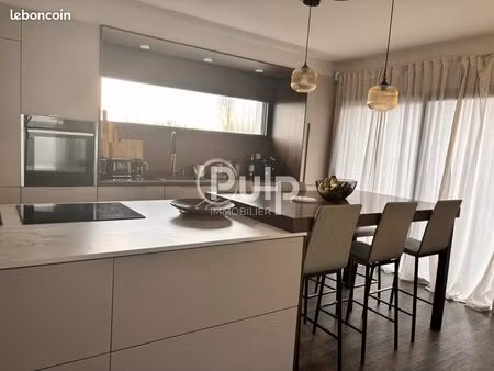 maison 7 pièces 134 m²