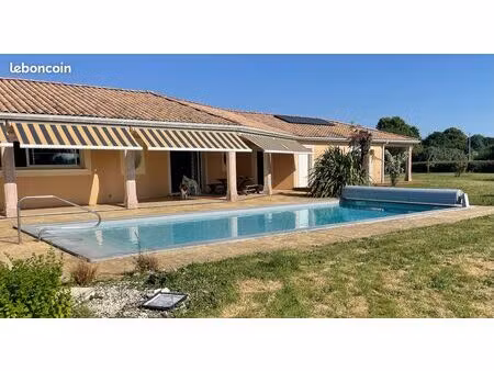 maison avec piscine  167 m²