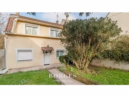 maison 7 pièces 154 m²