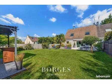 propriété 6 pièces 131 m²