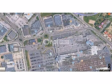 local commercial 600 m²