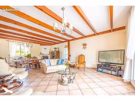 maison 7 pièces 167 m²