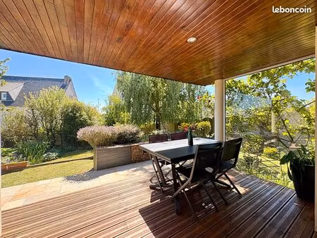 propriété 6 pièces 130 m²