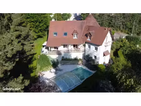 maison 6 pièces 175 m²