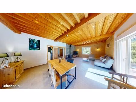 maison 9 pièces 168 m²