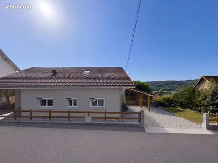 maison individuelle 110m2 - terrasse 40m2 - grande pièce de vie - 2/3 chambres