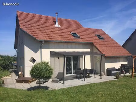 maison 110 m2 mamirolle