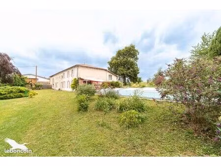 maison 9 pièces 354 m²