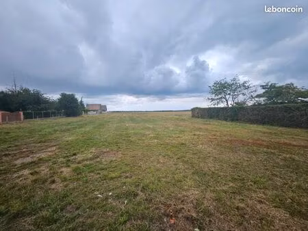 terrain 527 m² parville