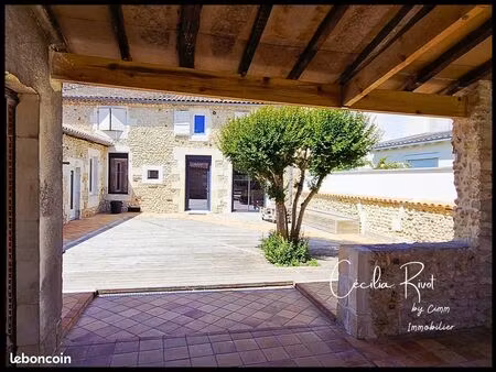 immeuble 9 pièces 280 m²