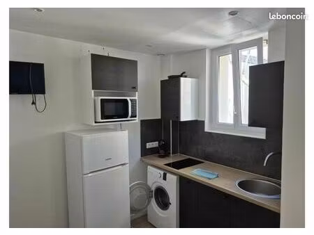 location petit t2 direct propriétaire- + cave proche des commodités et de paris