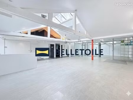 bureaux 472 m²