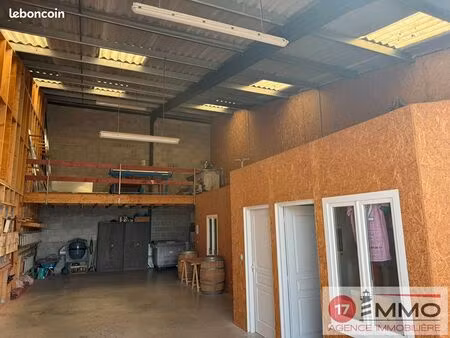 entrepôt 132 m² saint laurent de la pree