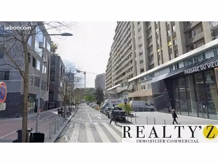 local commercial 302 m²