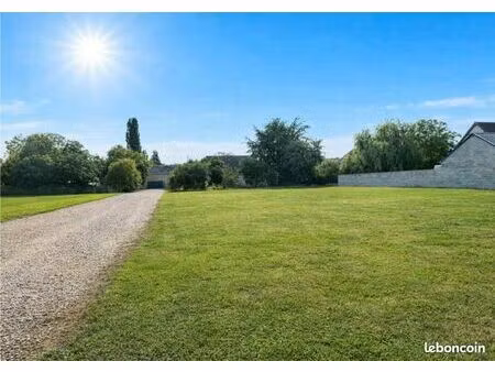 terrain 1 913 m² menilles