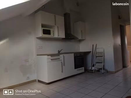 beau 2 pièces meublé de 35m2 proche toutes commodités