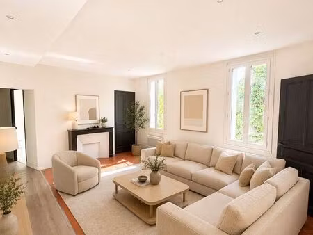 appartement t4 de 99 19 à vendre - nîmes - quartier cadereau / jardins de la fontaine