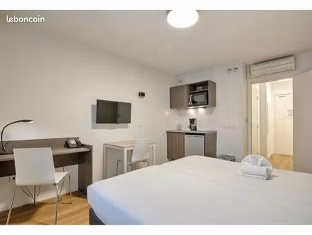 1 pièce  23 m² · 94130 nogent-sur-marne · le port sous la lune