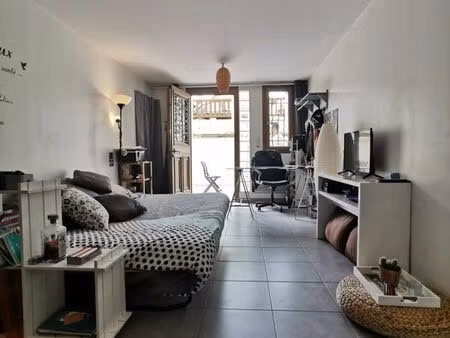 studio de 31m2 avec terrasse