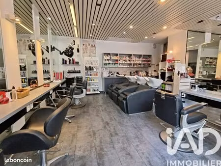 local 55 m² courbevoie