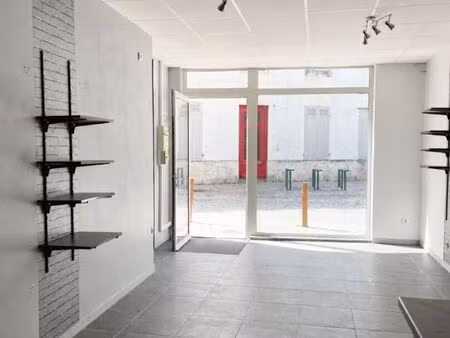 local commercial 38 m²