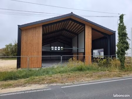 local commercial 396 m²