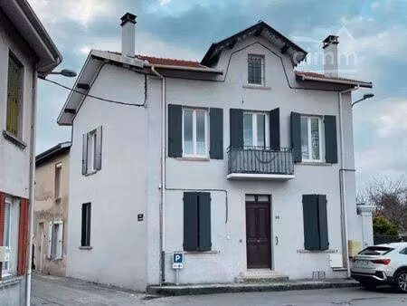 maison 6 pièces 121 m²