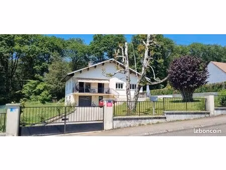 ? maison familiale 170 m² – 5 chambres – terrain 1 400 m² – sous-sol complet – montferrand