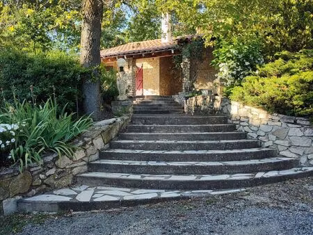puy saint martin - maison avec piscine  grand terrain arboré de 2 700 m²