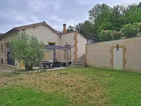 maison 7 pièces 158 m²