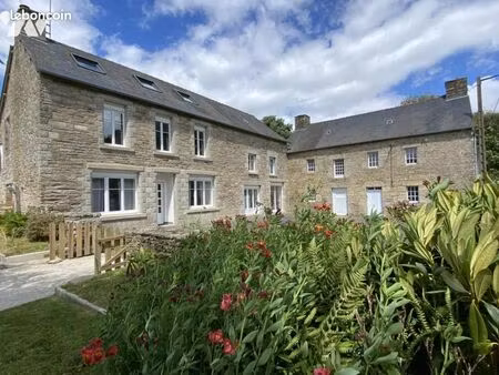 maison 8 pièces 212 m²