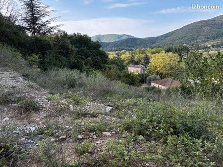 terrain 1 642 m² besseges