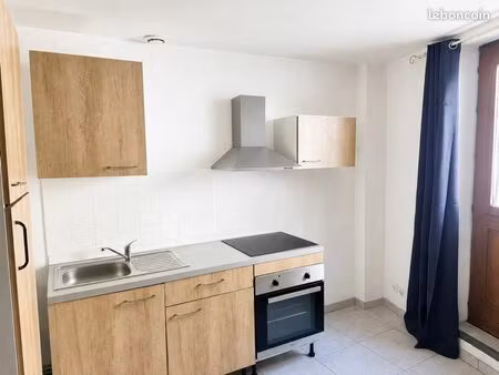 ? auxonne hypercentre – studio meublé 23 m²