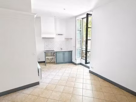 appartement t2 de 37 m² a vendre – nîmes – quartier cadereau / jardins de la fontaine