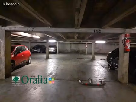 parking 11 m² dijon